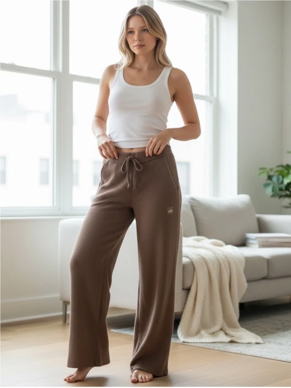 ALO Yoga Brown Snuggle up Sweater leggings Size M